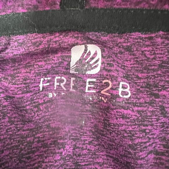 FREE2B Activewear Women's Purple Hooded Long Sleeve Pullover Size Medium - Picture 2 of 11